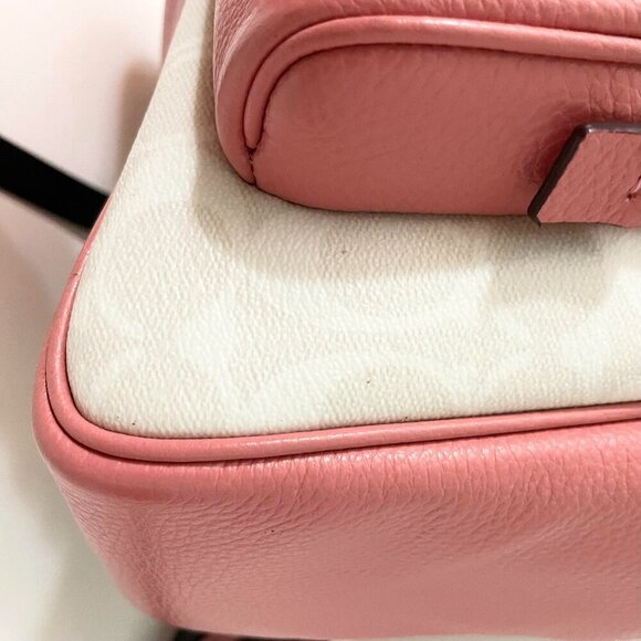 Coach Court Backpack - Picture 14 of 16